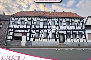 Haus kaufen in 53913 Swisttal, Echtes Fachwerkflair – Mehrere Wohnungen in historischer Immobilie