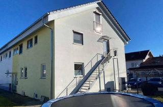 Doppelhaushälfte kaufen in 88630 Pfullendorf, Modernisierte Doppelhaushälfte mit zwei großzügigen Wohnungen Wohnen auf drei Ebenen