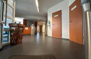 Büro zu mieten in Burgstr., 45899 Horst, Büro / Praxis im Zentrum von Horst zur Miete • provisionsfrei