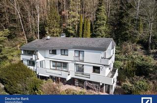 Wohnung kaufen in 75378 Bad Liebenzell, Attraktive Dachgeschosswohnung mit Entwicklungspotenzial in Bestlage von Bad Liebenzell