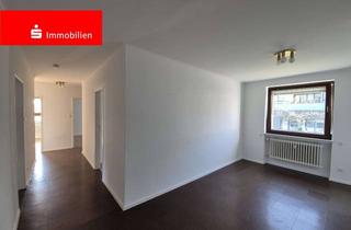 Wohnung kaufen in 61440 Oberursel, 5 Zimmer Stadtwohnung mit Loggia und Aufzug