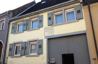 Wohnung kaufen in 76356 Weingarten, Haus statt Wohnung: Viel Platz, ELW, Ausbaufläche, Garten