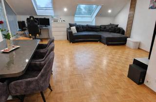 Wohnung kaufen in 75233 Tiefenbronn, 3-Zimmer Dachgeschosswohnung mit Klimaanlage Garten und Garage in Tiefenbronn