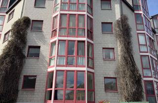 Wohnung kaufen in Rosmarstraße, 50226 Frechen, Charmante 1-Zimmer Wohnung im 3. OG mit Balkon in Frechen