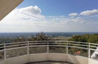 Wohnung mieten in Am Weingarten 35, 49545 Tecklenburg, Gepflegte Dachgeschosswohnung mit drei Zimmern sowie Balkon und Einbauküche in Tecklenburg