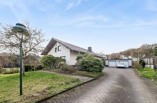 Haus kaufen in 57258 Freudenberg, Großzügiges EFH mit ELW in begehrter Lage in Freudenberg
