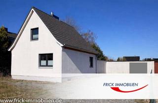 Einfamilienhaus kaufen in 23758 Oldenburg, Kleines Einfamilienhaus mit Anbau, Garage und Werkstatt