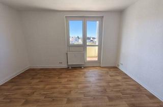 Wohnung mieten in Albert-Keller-Straße 16, 06217 Merseburg, Wir renovieren für Sie!