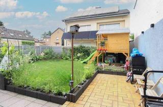 Haus kaufen in 68766 Hockenheim, Hockenheim - Großes Potenzial trifft solide Basis - teilmodernisiertes Zweifamilienhaus in Hockenheim