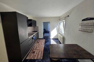 Mehrfamilienhaus kaufen in Parrallelstraße 1, 66578 Schiffweiler, Schiffweiler - Zweifamilienhaus mit viel Potenzial in guter Lage