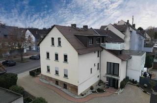 Einfamilienhaus kaufen in 34132 Kassel, Kassel - Großes Einfamilienhaus mit Einliegerwohnung, 3 Garagen und Herkulesblick in Kassel!