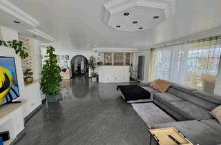 Wohnung kaufen in 73529 Schwäbisch Gmünd, Schwäbisch Gmünd - 150 m² Traumwohnung mit 2 Balkonen & Garage in Bettringen