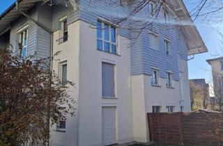 Wohnung kaufen in 71672 Marbach, Marbach am Neckar - Wunderschöne 2 12 Zr. Wohnung mit großem Balkon in ruhiger Lage!