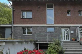 Doppelhaushälfte kaufen in 51491 Overath, Overath - Modernisierte Doppelhaushälfte in ruhiger Hanglage