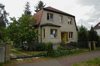 Mehrfamilienhaus kaufen in 15366 Neuenhagen, Neuenhagen bei Berlin - Mehrgenerationenhaus mit Garten, Pool und Garage - Privat und VB