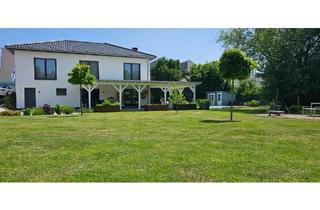 Villa kaufen in 99326 Stadtilm, Stadtilm - Exklusive Stadtvilla mit Pool und großem Garten