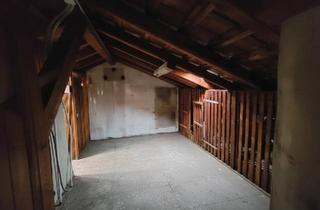 Wohnung kaufen in 76229 Karlsruhe, Karlsruhe - Ausbaufähige Dachgeschosswohnung in Karlsruhe-Grötzingen