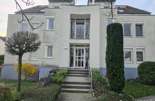 Wohnung kaufen in 75428 Illingen, Illingen - Helle 3,5-Zimmer-Wohnung mit großem Balkon, Carport & Gartenanteil in ruhiger Lage von Illingen