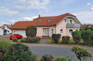 Haus kaufen in 74731 Walldürn, Walldürn - Repräsentatives Anwesen mit sep. Einliegerbereich und viel Platz in ruhiger, naturnaher Lage