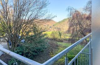 Wohnung kaufen in 79410 Badenweiler, Oase am Waldrand mit Weitblick: 2,5-Zimmer-Wohnung mit Terrasse und Balkon