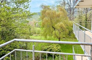 Wohnung kaufen in 79410 Badenweiler, Oase am Waldrand mit Weitblick: 2,5-Zimmer-Wohnung mit Terrasse und Balkon