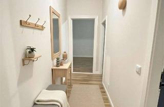 Wohnung kaufen in Klemkestraße 120, 13158 Niederschönhausen, Gepflegte 2‑Zimmer‑Wohnung mit Innenhof-Balkon – bereits vermietet!