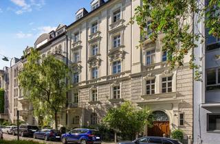 Wohnung kaufen in 80333 Maxvorstadt, Charmantes Altbau-Apartment mit Hobbyraum in Stadtpalais von 1900