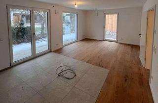 Wohnung kaufen in 83093 Bad Endorf, Hochwertige 3 Zimmer-Erdgeschoss-Wohnung mit Terrasse & Garten