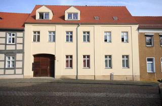 Wohnung mieten in Bergstr. 11, 14641 Nauen, Schöne und geräumige 4-Zimmer-Wohnung in bester Lage von Nauen