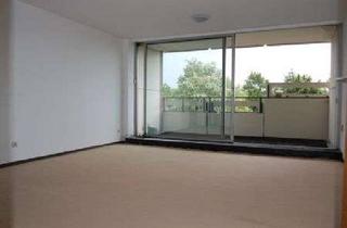 Wohnung mieten in 37075 Göttingen, Schön helle und geräumige 2 Zi-Whg. mit Balkon und EBK gegenüber Klinikum.