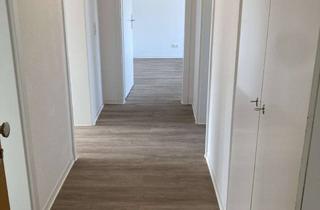 Wohnung mieten in August-Hinrichs-Straße 51, 26386 Neuengroden, Sanierte 3-Zimmerwohnung in schöner Lage!