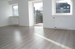 Wohnung mieten in Untere Hauptstr. 103, 09232 Hartmannsdorf, Balkon, Stellplatz, Dachgeschoß, großzügiger Garten zur Allgemeinnutzung, ruhige Lage!!!