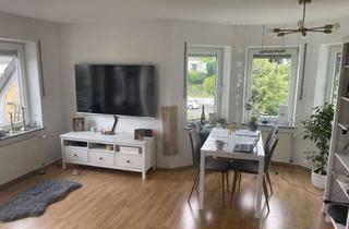 Wohnung mieten in Breddestr 19, 58642 Iserlohn, Vollständig renovierte Dachgeschosswohnung mit drei Zimmern und Balkon in Iserlohn