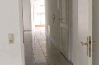 Wohnung mieten in Alfred-Bock-Straße 71, 35394 Gießen, Schöne vier Zimmer Wohnung mit 2 Balkonen in Gießen. Ideal als Studenten-