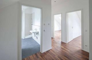 Wohnung mieten in Kirchplatz 37, 82538 Geretsried, Erstbezug nach Sanierung | Traumhafte lichtdurchflutete Dachgeschosswohnung | Süd-Balkon