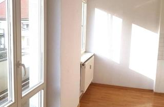 Wohnung mieten in Rothenseer Straße 33, 39124 Neue Neustadt, Helle 4-Raum-Wohnung mit Balkon zu vermieten
