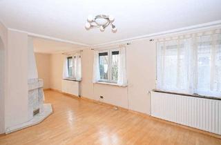 Einfamilienhaus kaufen in 30853 Langenhagen, Einfamilienhaus mit Charme in grüner Lage von Langenhagen…!