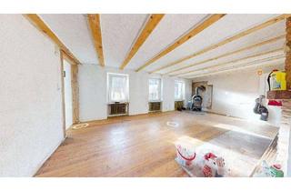 Haus kaufen in 67714 Waldfischbach-Burgalben, +++In sonniger, ruhiger Lage: Geräumiges 2-3 Familienhaus mit Balkon, überdachtem Freisitz, Garte...