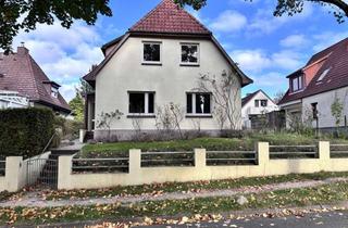 Einfamilienhaus kaufen in 23611 Bad Schwartau, Sanierungsbedürftiges Einfamilienhaus in Bad Schwartau