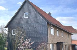 Haus kaufen in 38704 Liebenburg, Geräumiges Wohnhaus in dörflicher Umgebung