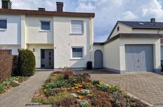 Doppelhaushälfte kaufen in 89555 Steinheim, Gepflegte Doppelhaushälfte in ruhiger Ortsrandlage mit Terrasse, Loggia und Garage
