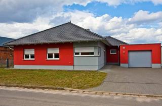 Haus kaufen in Pretschener Strasse 18d, 15913 Märkische Heide, Moderner Bungalow in ruhiger Lage mit effizienter Wärmepumpe im Spreewald