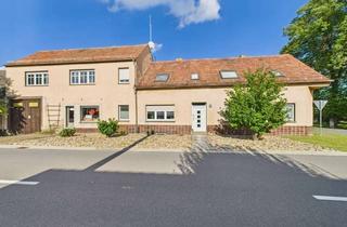 Haus kaufen in 06917 Jessen, Visionäre & Handwerker aufgepasst: Anwesen mit 2 Wohnungen, alter Schlachterei und Kosmetikstudio