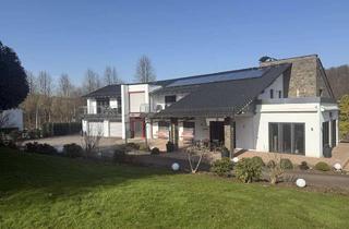 Villa kaufen in 51674 Wiehl, Repräsentative Unternehmervilla mit Pool, Sauna & Aufzug auf parkähnlichem Grundstück