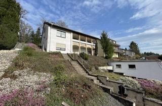 Haus kaufen in 54343 Föhren, Wohnhaus mit Einliegerwohnung und schönem Fernblick in Ortsrandlage von Föhren