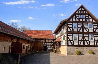Haus kaufen in 36289 Friedewald, Charmante denkmalgeschützte Hofreite mit Scheunen, Bach und 4.838 m² Grundstück