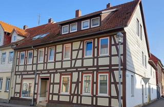 Mehrfamilienhaus kaufen in 37127 Dransfeld, Dransfeld: Bezugsfreies Mehrfamilienhaus mit 3 Wohneinheiten für Eigenbedarf und Kapitalanlage