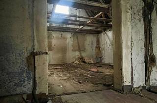 Haus kaufen in 04603 Windischleuba, Grundstück mit Sanierungsbedürftigem Haus