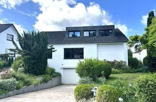 Einfamilienhaus kaufen in 24161 Altenholz, Altenholz: Private Schwimmhalle mit außergewöhnlichem Einfamilienhaus und ruhiger Gartenoase