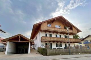 Wohnung kaufen in 83646 Bad Tölz, Exklusive 4-Zimmer Dachgeschosswohnung mit Balkon in Bad Tölz